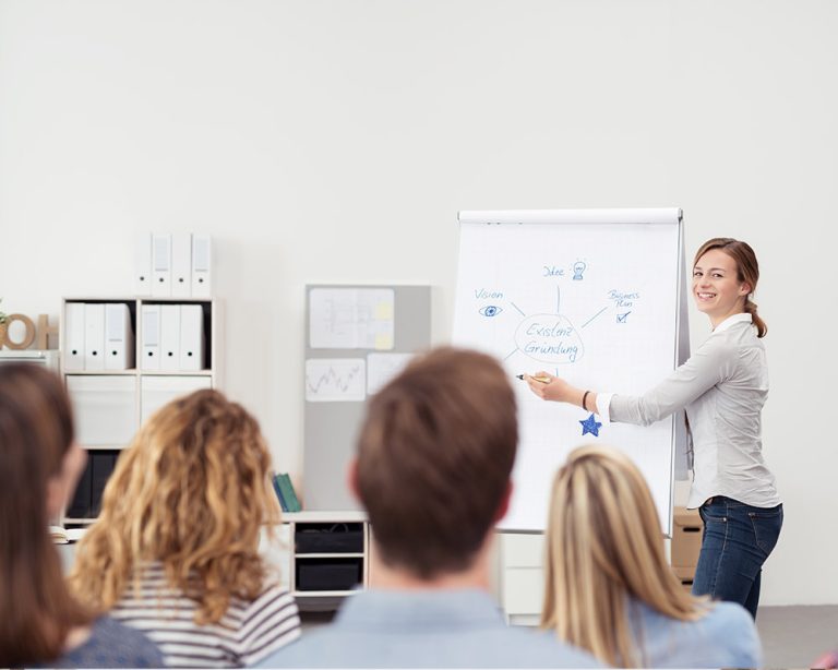 Managing People 3 Managing_People